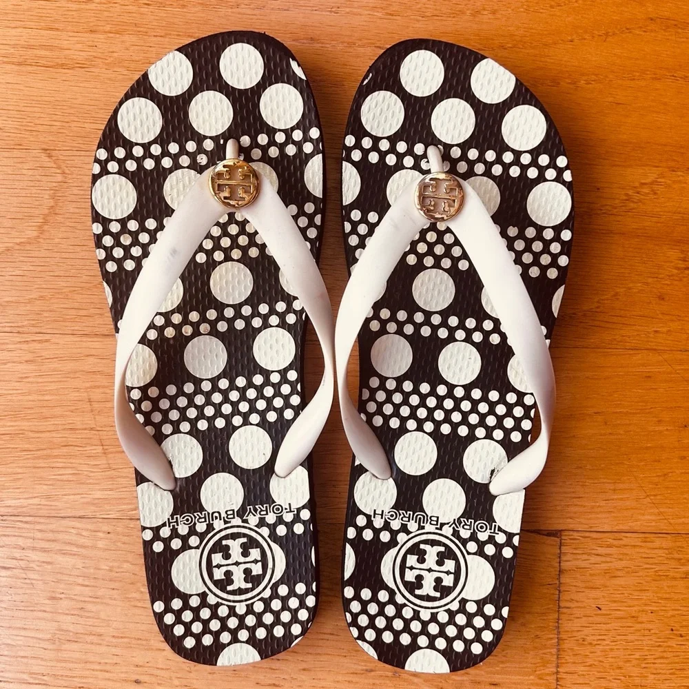 Tory Burch Polka Dot Black and Off White Classic Flip Flop Sandals Size 9 Gold T - Picture 1 of 11